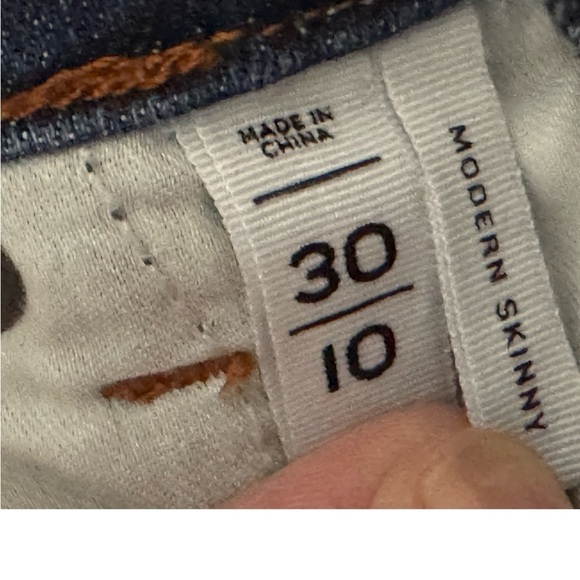 LOFT Dark Blue Jeans with Embroidered Hem Size 10/30 - Picture 4 of 5